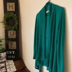 {•Nouvida•} Green shrug